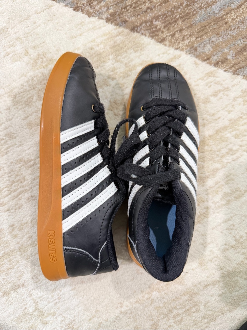 K-Swiss Kids Black, White & Gum-Trim Classic Sneakers